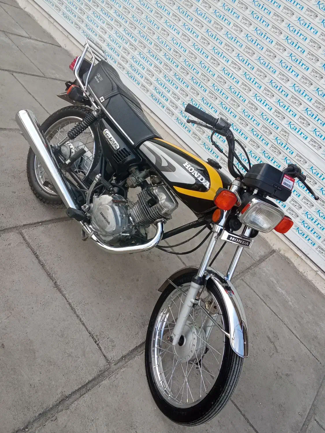 سی دی آی|موتورسیکلت|خوی, |دیوار