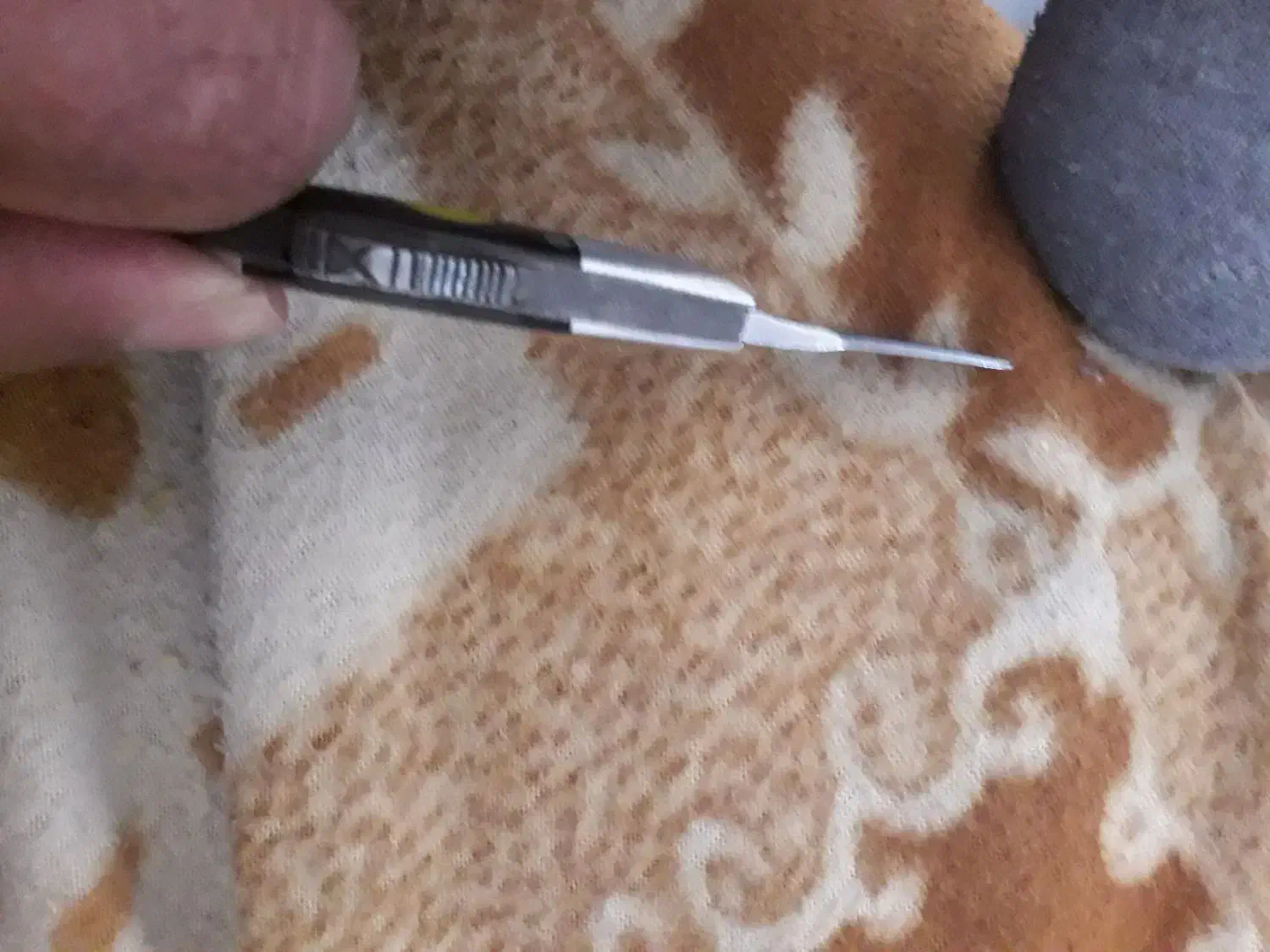 چاقو|کلکسیون اشیاء عتیقه|شیراز, کرونی(خاتونک)|دیوار