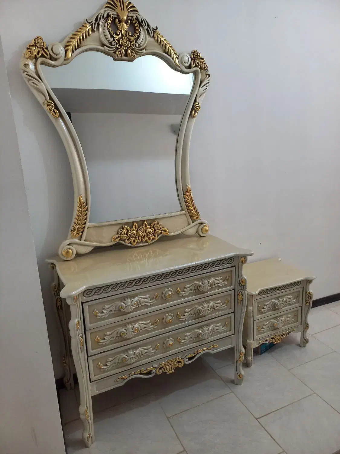 سرویس خواب|تخت و سرویس خواب|شهرضا, |دیوار