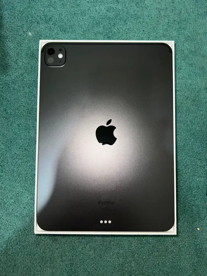 iPad Pro M4 11inch 256g|تبلت|تهران, شهرک شهید رجایی (کوی نوبنیاد)|دیوار