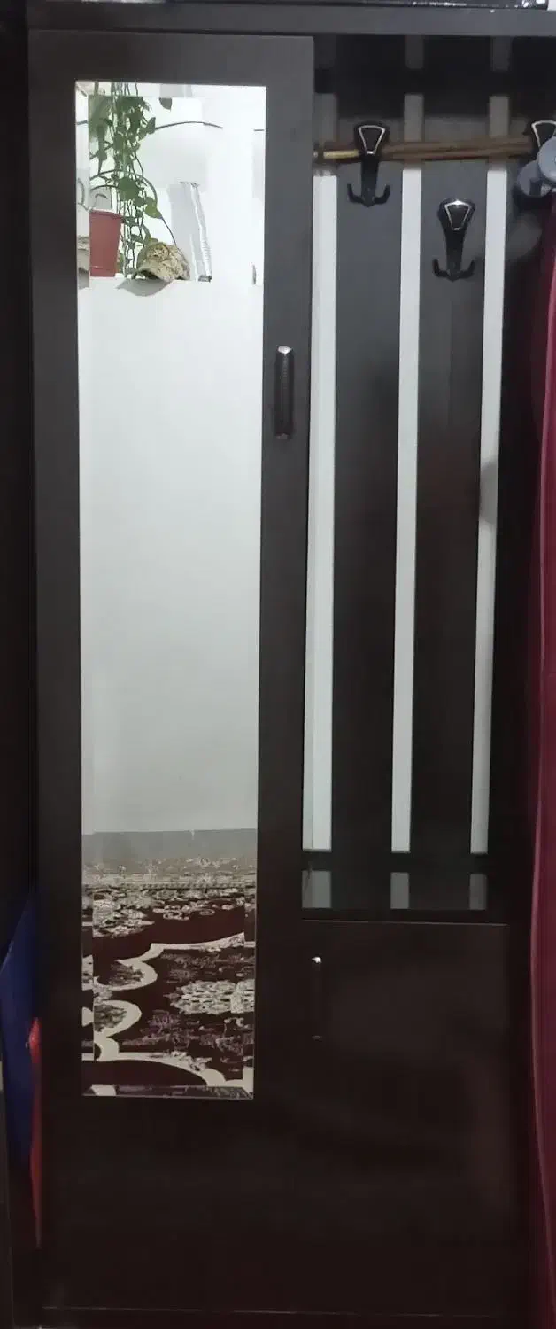 فروش دو وسیله ساعت ایستاده وجا کفشی در حد نو|جاکفشی، کمد، دراور|بیستون, |دیوار