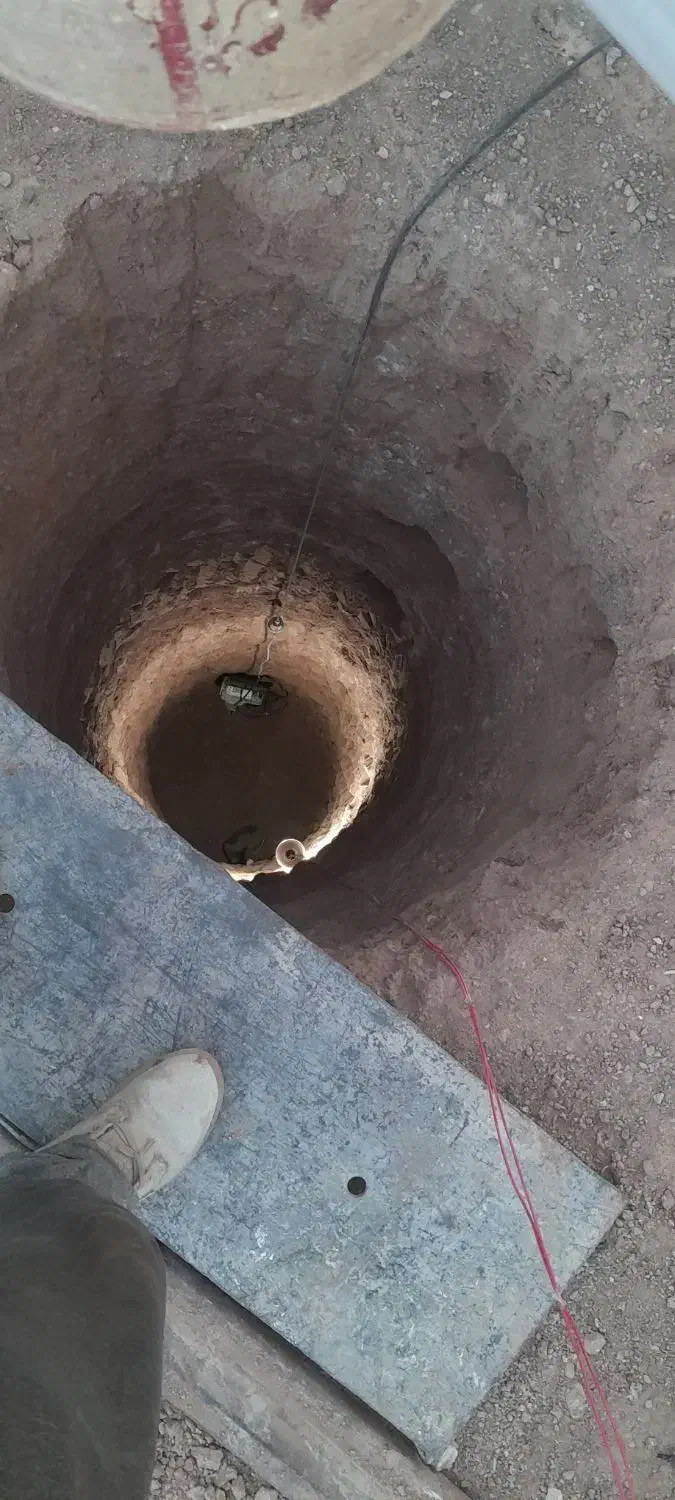 حفاری چاه وتخریب کاری کلی جزی و پلاستر زنی عبدالهی|خدمات پیشه و مهارت|فلارد, |دیوار