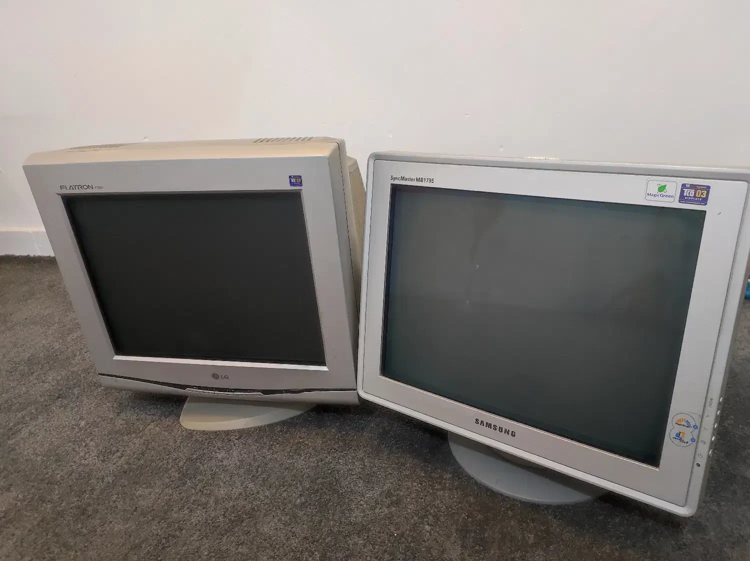 مانیتور|قطعات و لوازم جانبی رایانه|شهرکرد, |دیوار