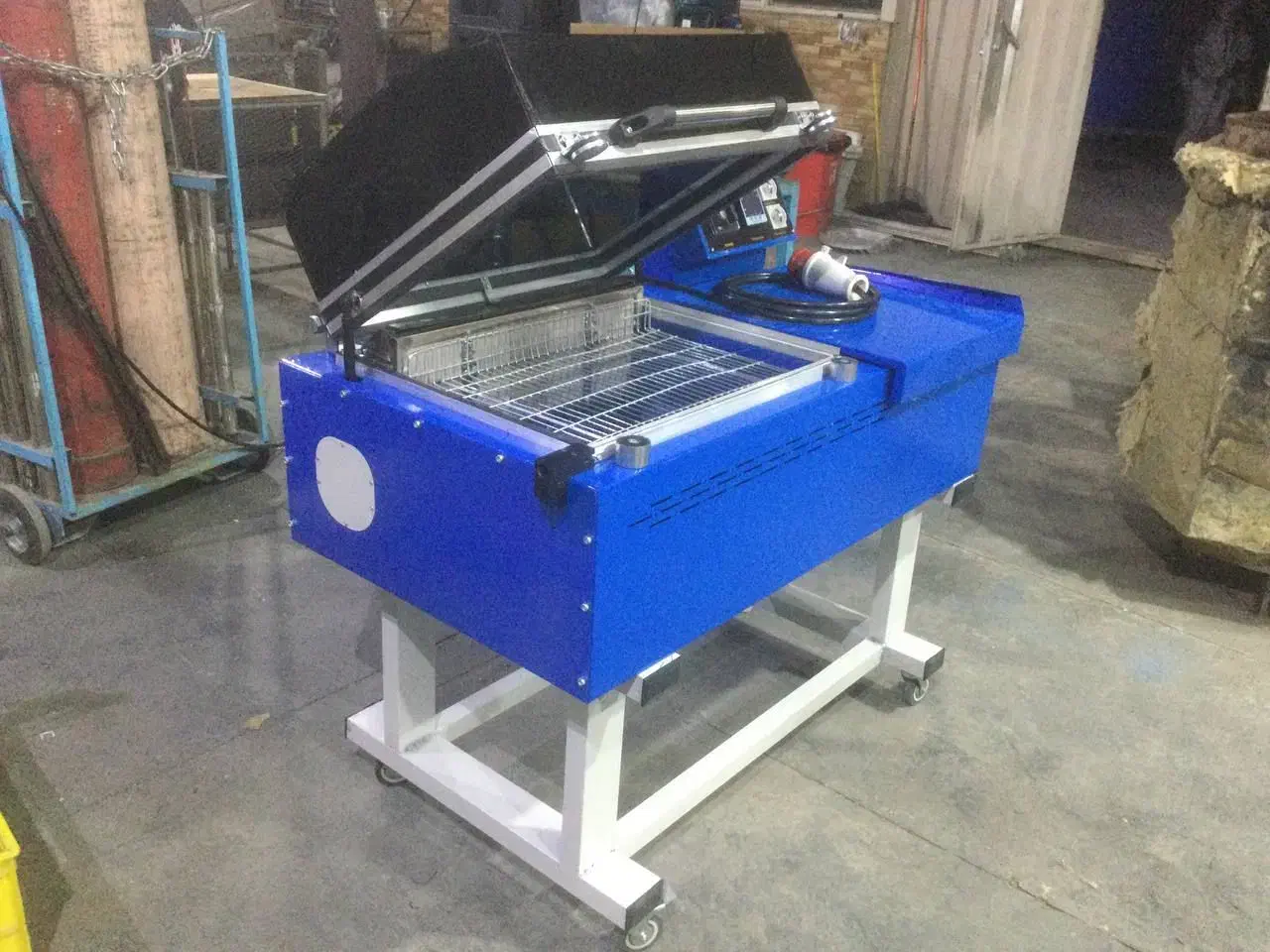 دستگاه پکینگ و شیرینگ|ماشین‌آلات صنعتی|صفادشت, |دیوار