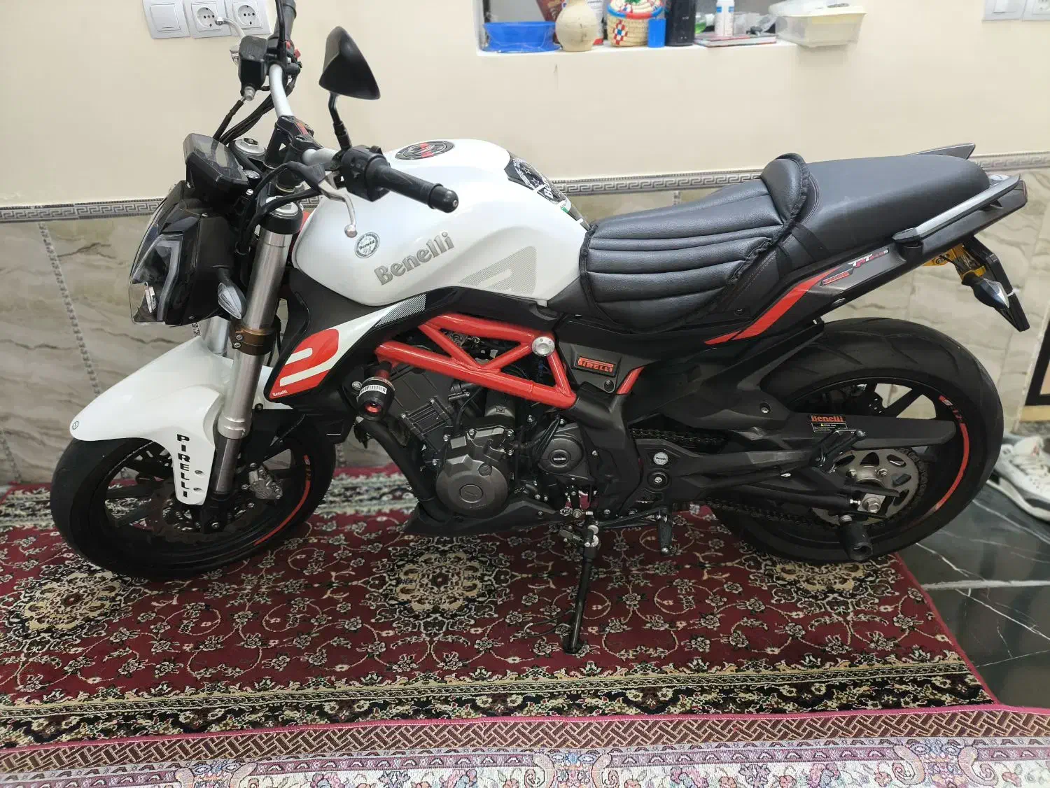 بنلی ۳۰۰ نیو|موتورسیکلت|شیراز, کوزه گری|دیوار