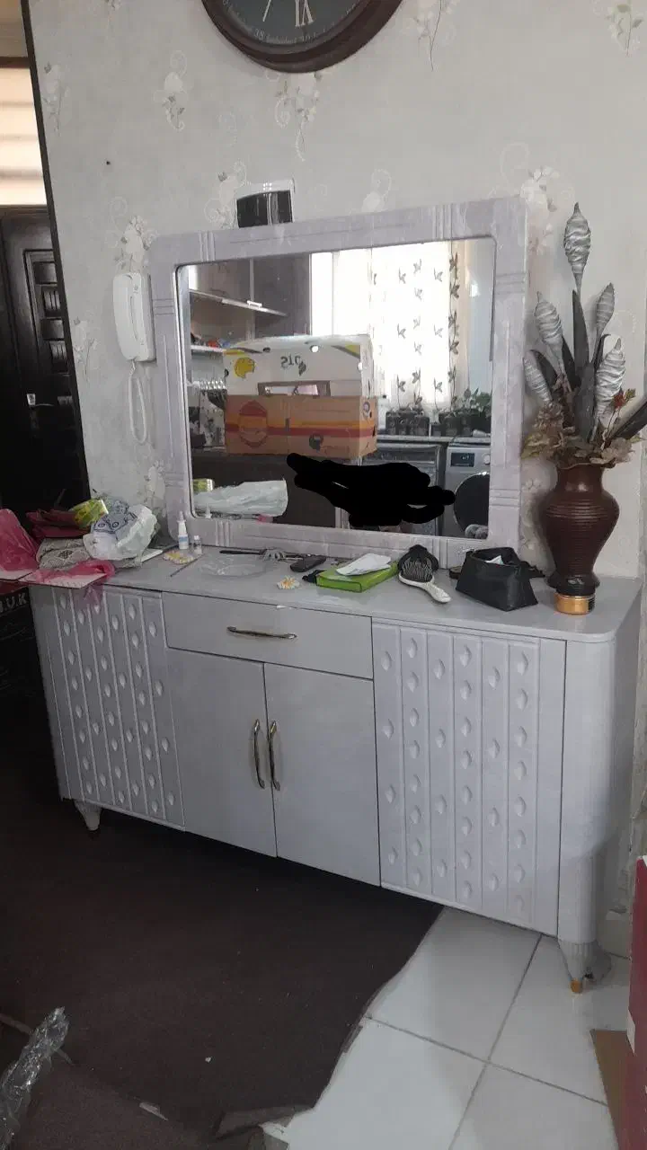 فروش میز تلویزیون واینه کنسول|بوفه، ویترین، کنسول|زرند, |دیوار