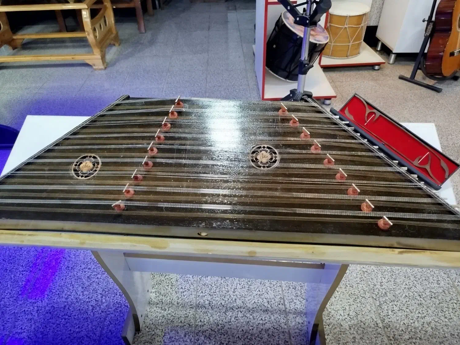 سنتور|سازهای سنتی|نقده, |دیوار