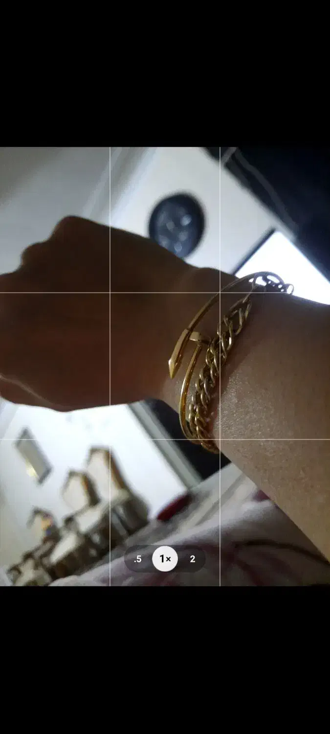 دستبند طلا گمشده|اشیا|اراک, |دیوار