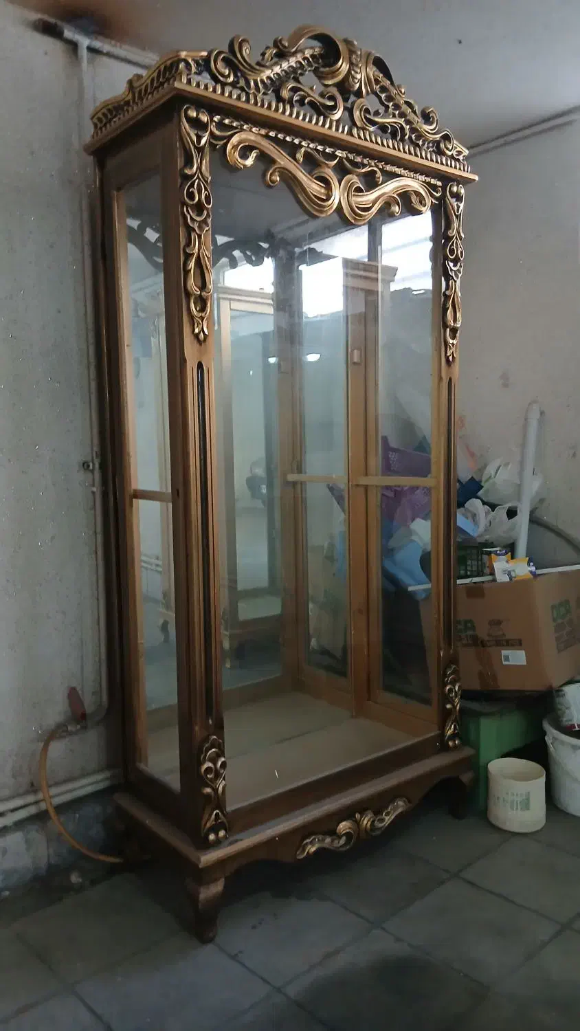 ویترین طلایی با ورق طلا|بوفه، ویترین، کنسول|کهریزک, |دیوار