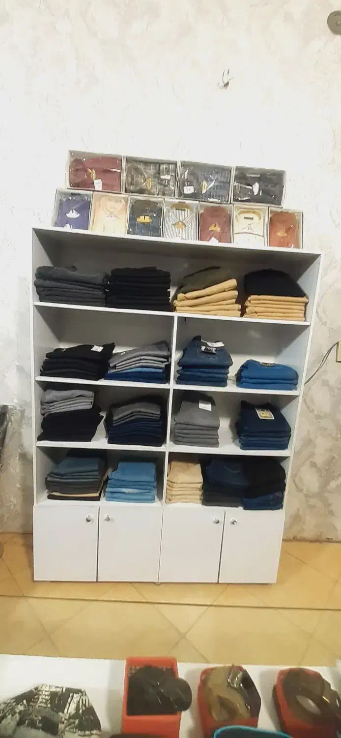 فروش کلیه پوشاک مغازه یکجا|لباس|کرج, خرمدشت|دیوار