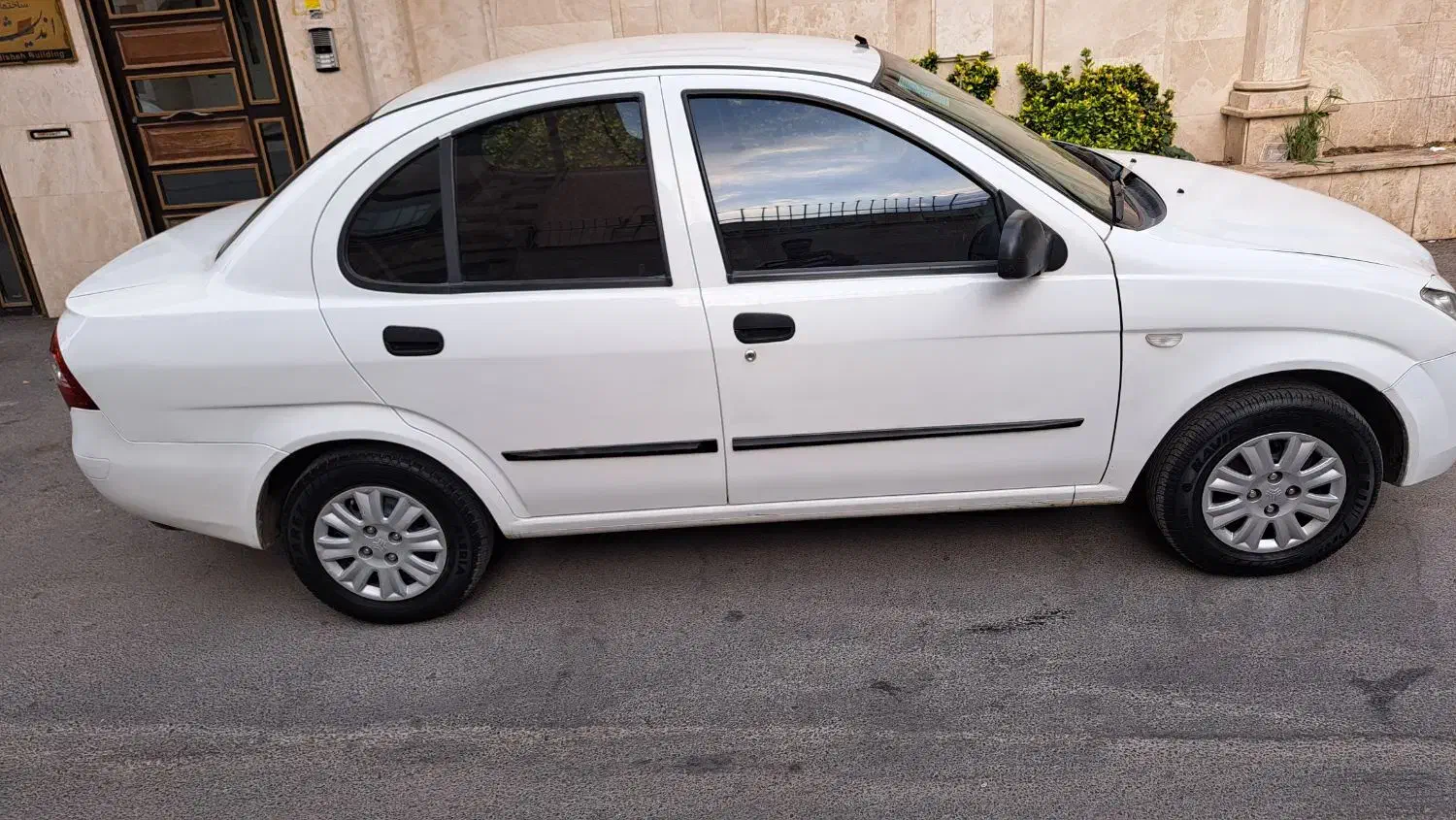 تیبا۹۹ صندوق دار|خودرو سواری و وانت|اراک, |دیوار