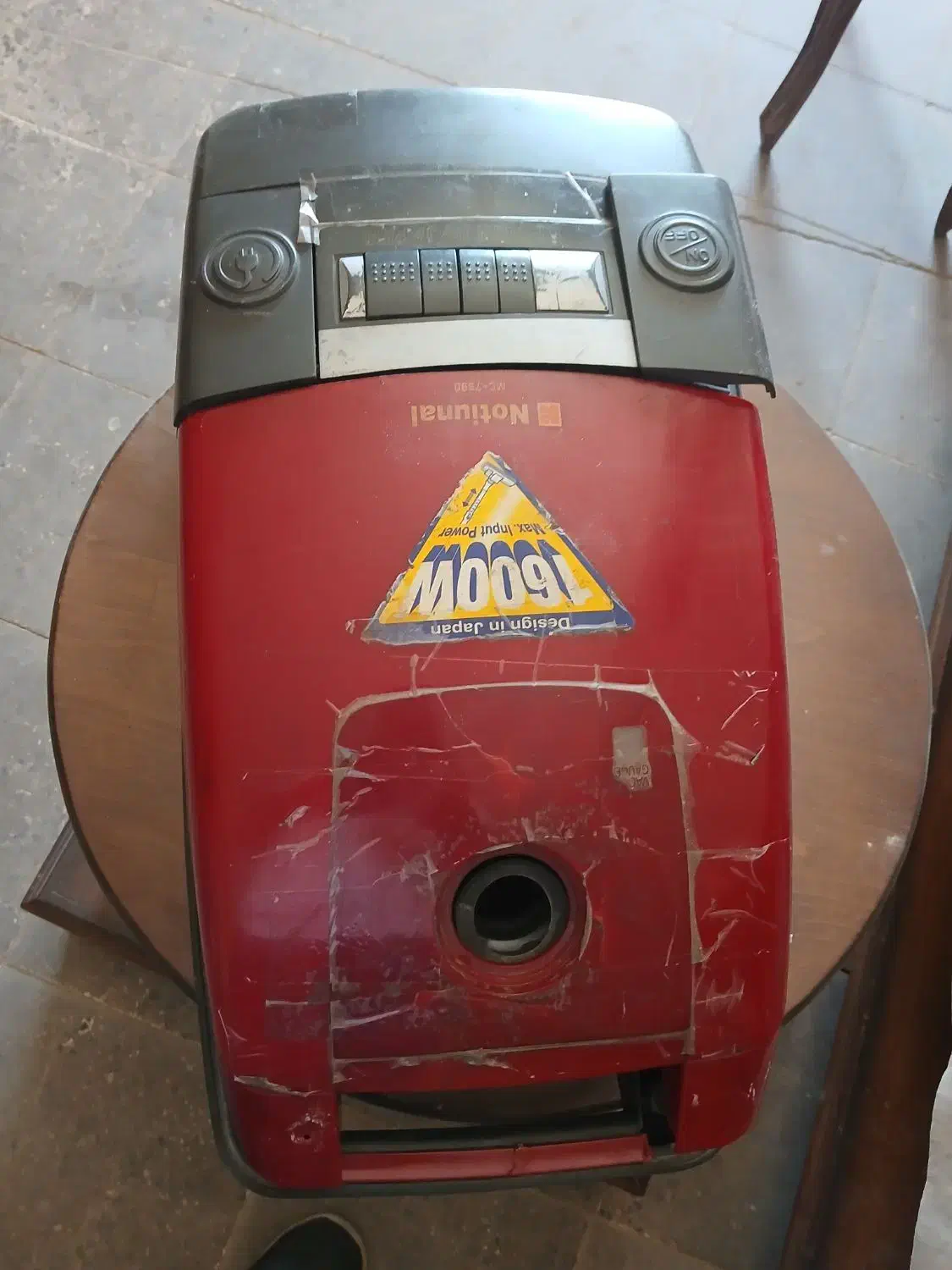 جارو خراب موتورش شاید بدرد کسی بخوره|جاروبرقی، جارو شارژی، بخارشو|اصفهان, شاه پسند|دیوار