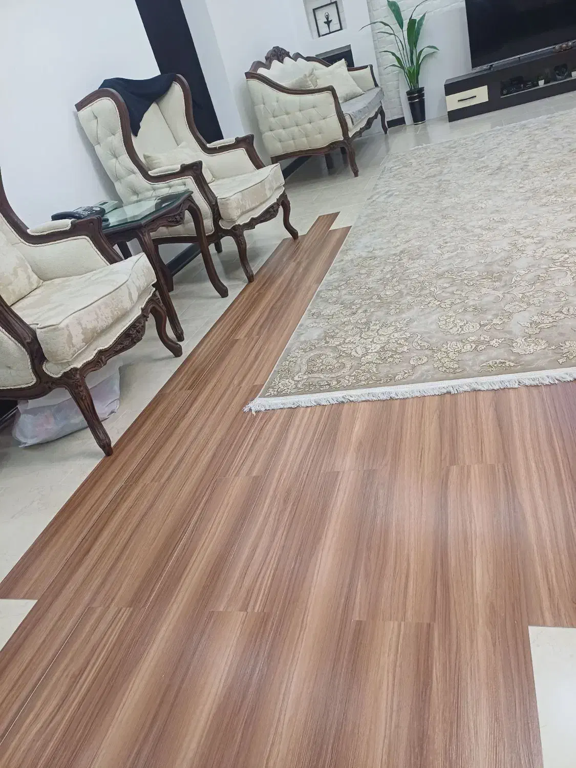 ۱۲۰ متر کفپوش pvc ضد رطوبت فقط به مدت ۵روز|مصالح و تجهیزات ساختمان|بندر انزلی, معلم|دیوار