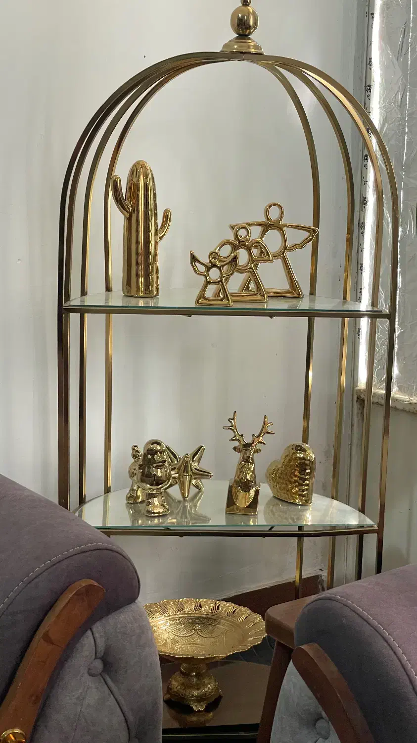 استند طلایی به همراه وسایل|بوفه، ویترین، کنسول|رامهرمز, |دیوار