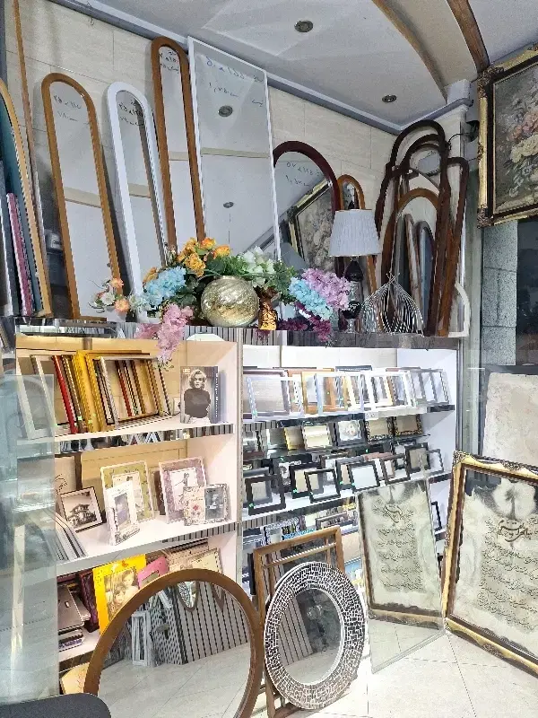 قاب عک ۳۰در۲۱ سایزA4تحویل حضوری/مشگی/سفید و ..|تابلو، نقاشی، عکس|کرج, کوی کارمندان جنوبی|دیوار