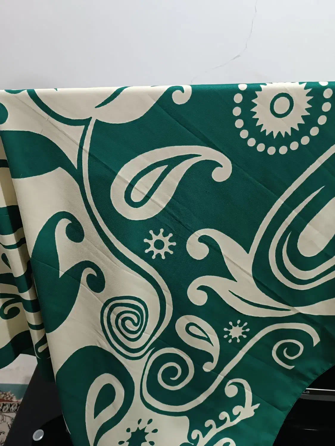 تعدادی شال وروسری|لباس|بندر کنگان, |دیوار