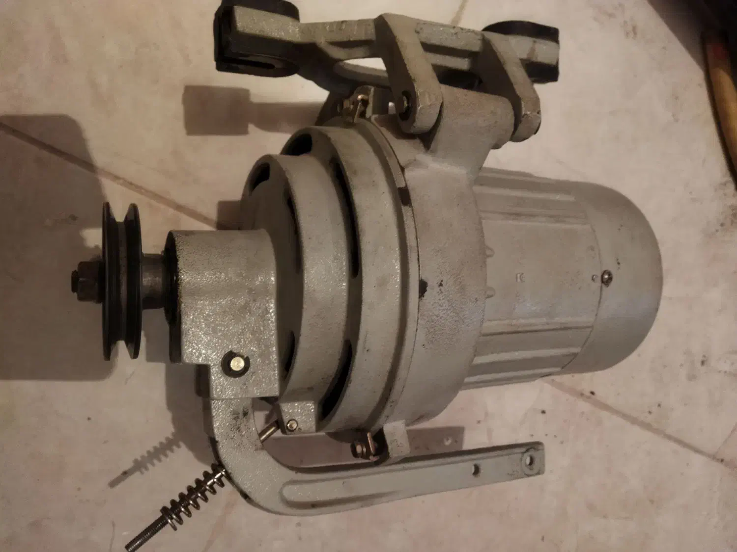 دینام بزرگ|لوازم خیاطی و بافتنی|طاغنکوه, |دیوار