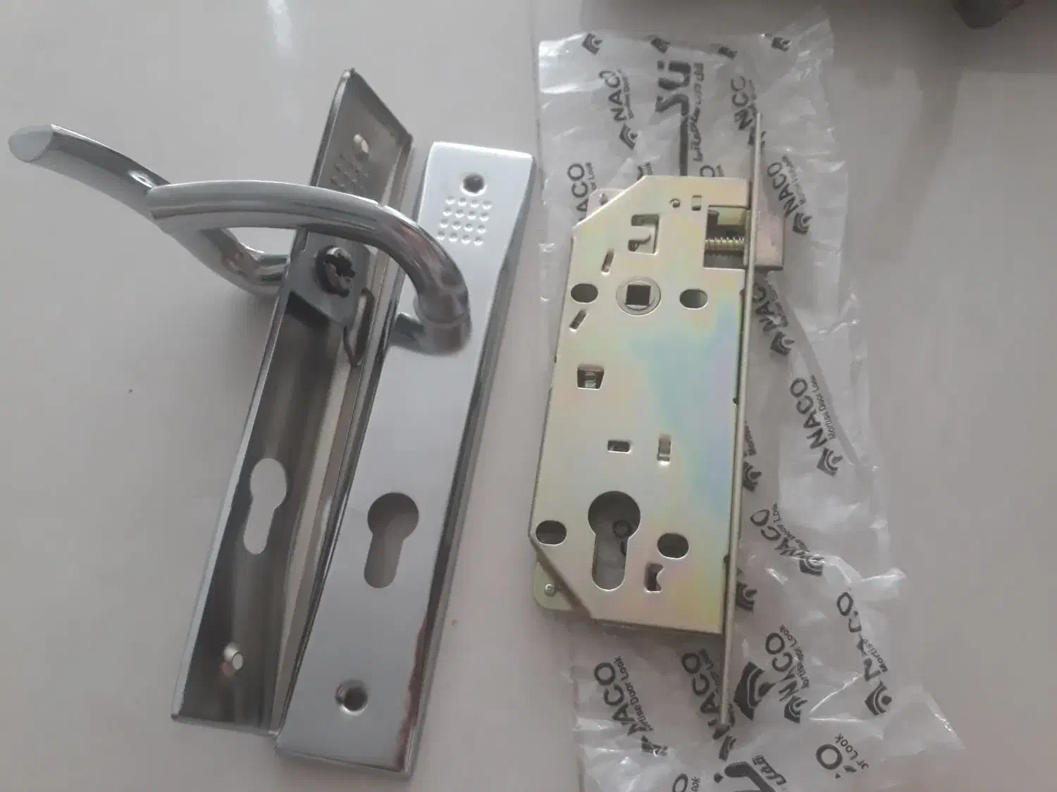 قفل و دستگیر در|مصالح و تجهیزات ساختمان|شیراز, جوادیه|دیوار