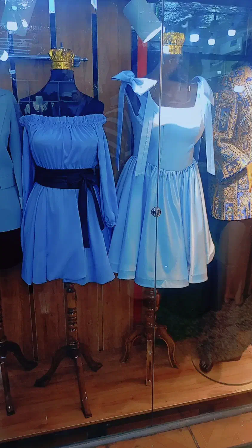 مغازه پاساژ رضا واگذار میشود بدون جنس|اجارهٔ مغازه و غرفه|پلدختر, |دیوار