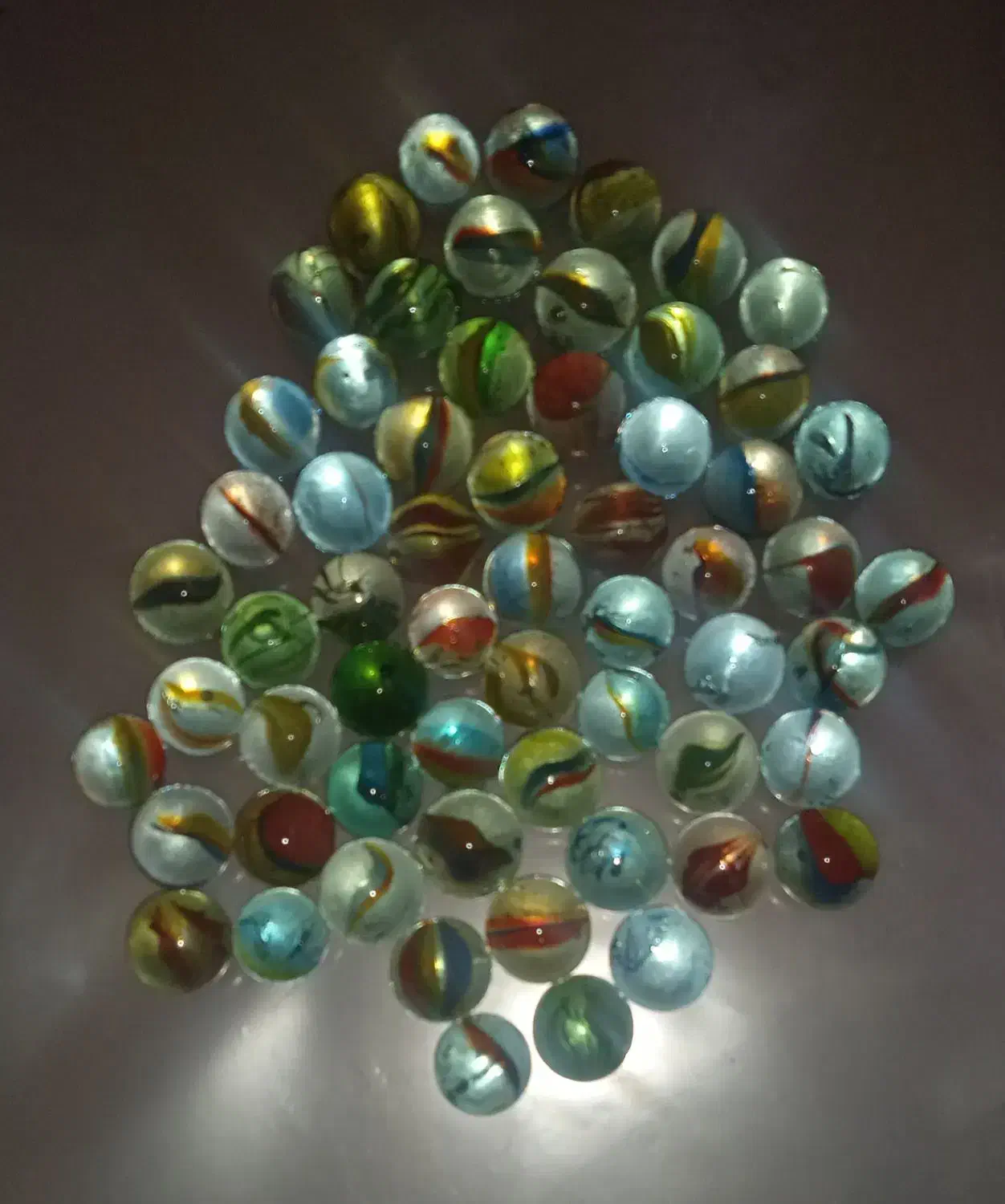 تیله|اسباب‌بازی بچه|مسجد سلیمان, |دیوار