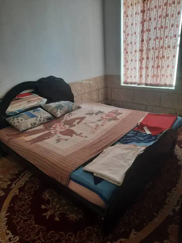 منزل مبله|اجارهٔ کوتاه‌مدت آپارتمان و سوئیت|شیراز, کوشک میدان|دیوار