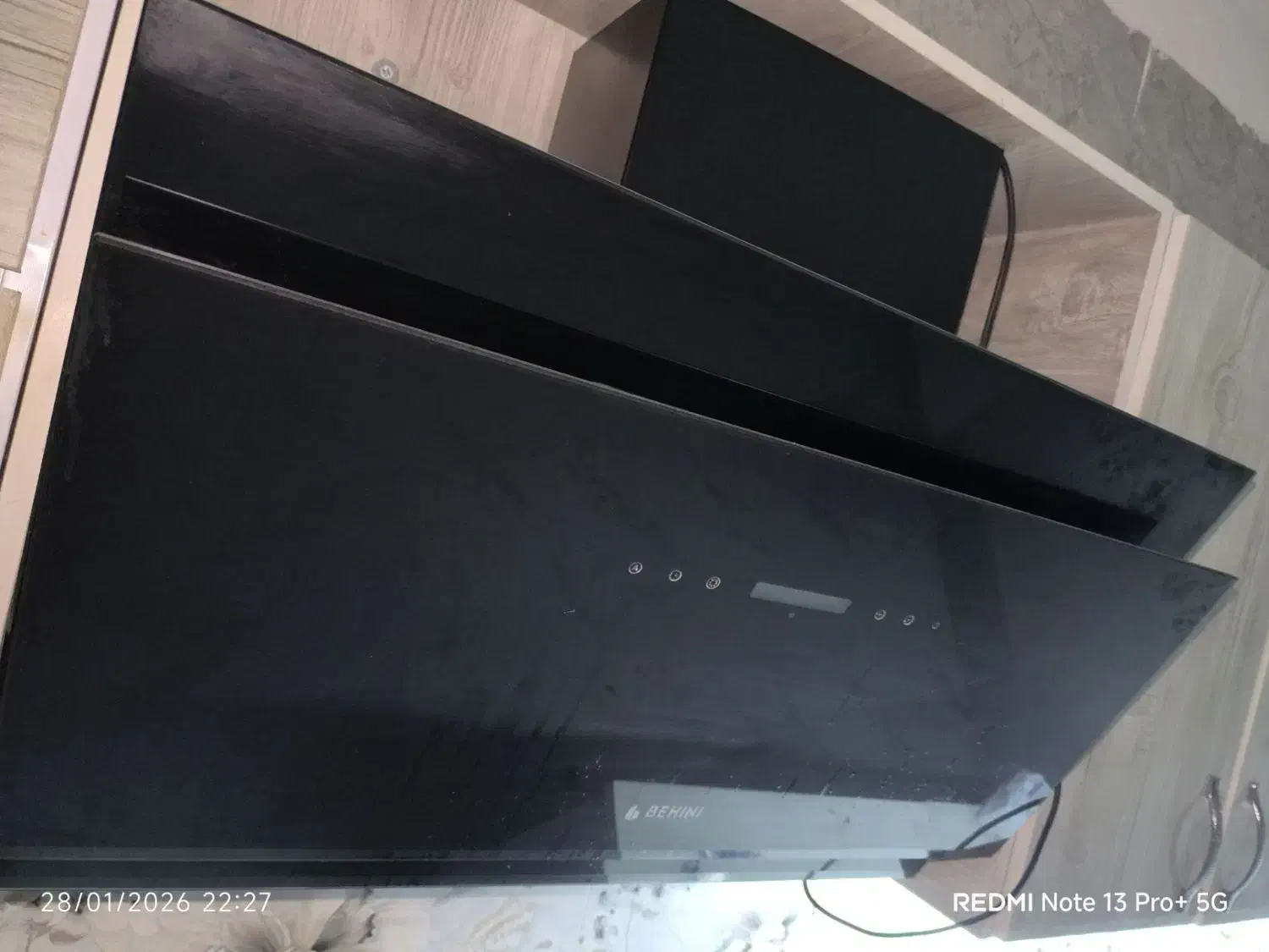 هود بهینی نونو|هود|مسجد سلیمان, |دیوار