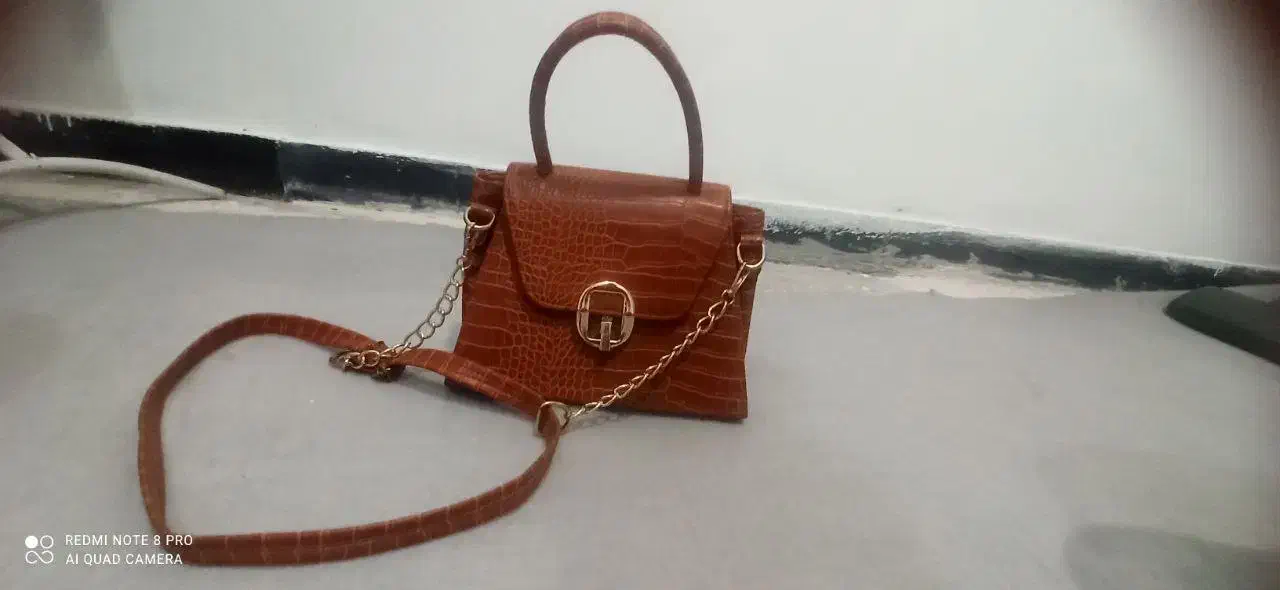 کیف مجلسی|کیف، کفش، کمربند|بروجرد, |دیوار