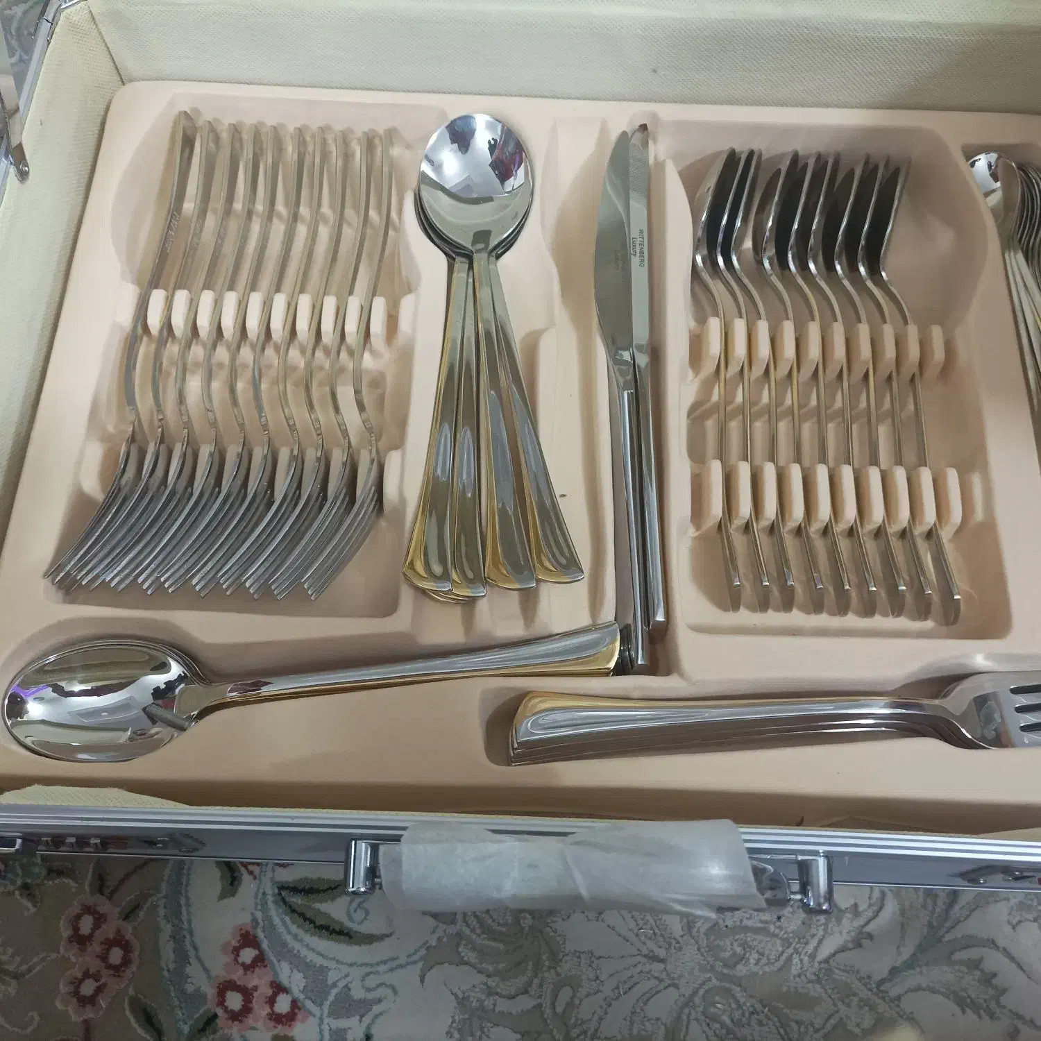 سرویس قاشق چنگال یونیک|ظروف سرو و پذیرایی|مشهد, کریم آباد|دیوار