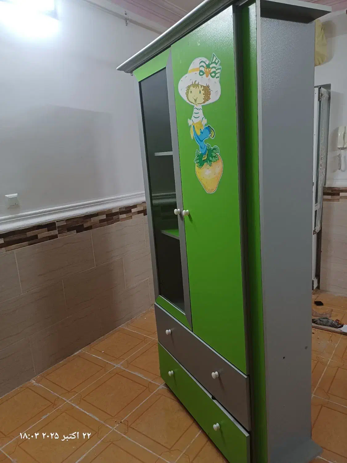 کمد وتخت نوجوان تخت یک نفره ست|تخت و سرویس خواب|گرگان, |دیوار