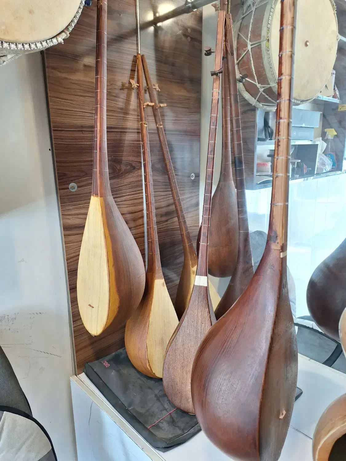 دوتار|سازهای سنتی|بجنورد, |دیوار