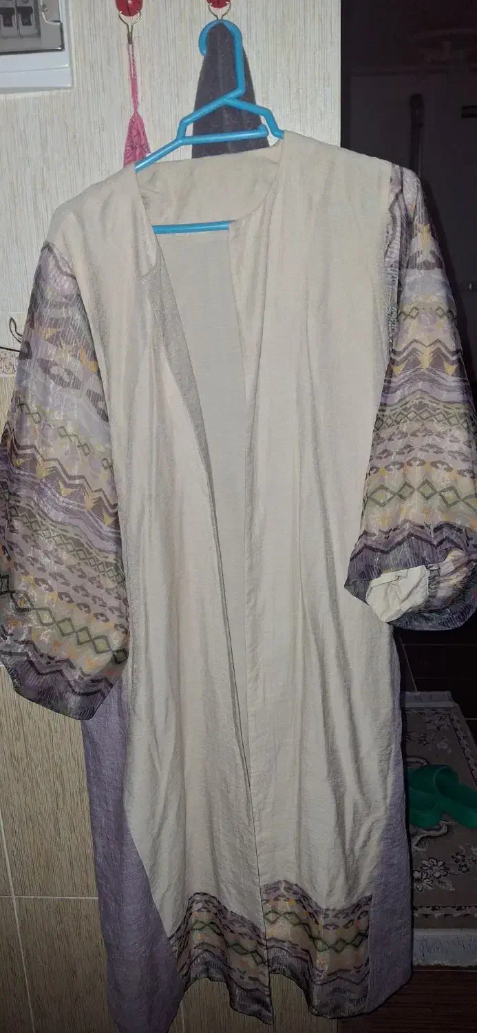 مانتو مجلسی|لباس|نجف‌آباد, قلعه سفید|دیوار