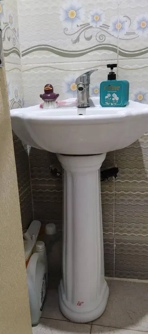 توالت فرنگی . روشویی . سینک ظرفشویی|لوازم سرویس بهداشتی|اشتهارد, |دیوار