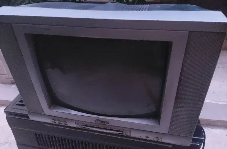 تلویزیون 14اینچ LG|تلویزیون و پروژکتور|شیراز, درکی|دیوار