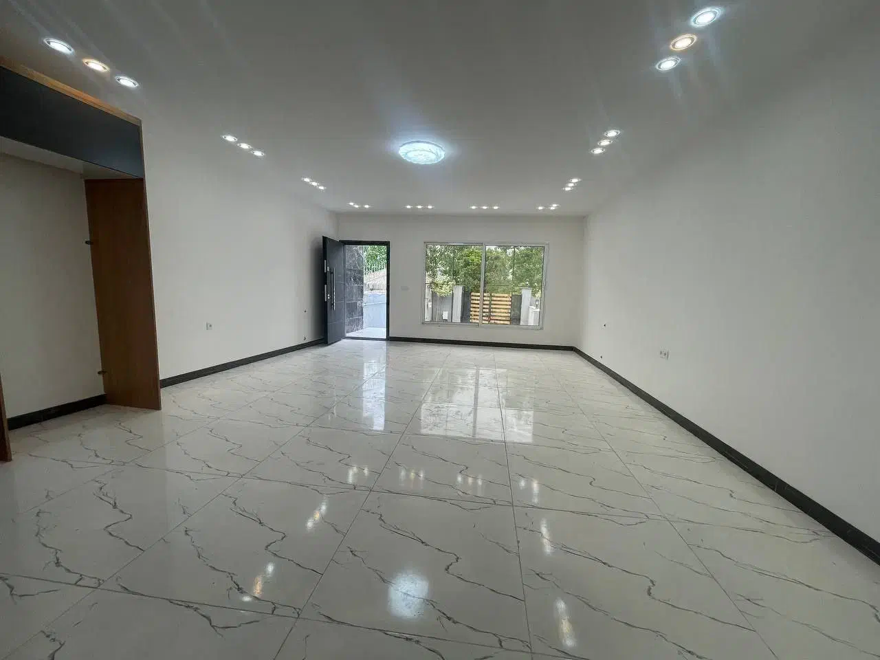 فلت جنگلی دوخوابه ۱۶۵ شهرکی خوش ساخت باسند|فروش خانه و ویلا|املش, |دیوار