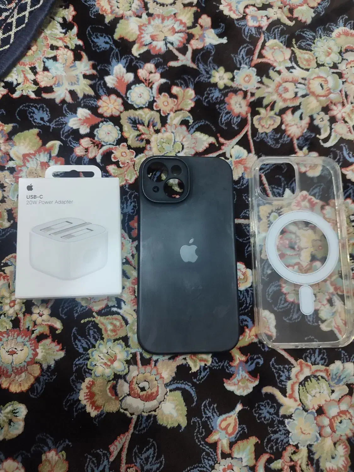 شارژر آیفون و دو عدد گارد آیفون ۱۵ نرمال|لوازم جانبی موبایل و تبلت|کرمانشاه, |دیوار