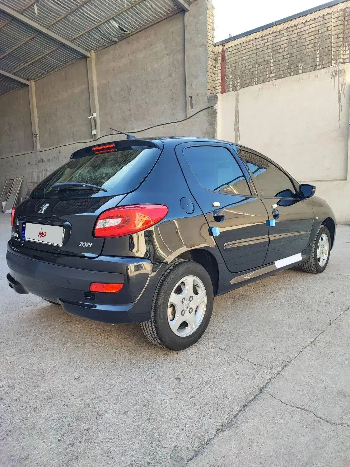 207 پانا مشکی 1401|خودرو سواری و وانت|قم, باجک دو|دیوار
