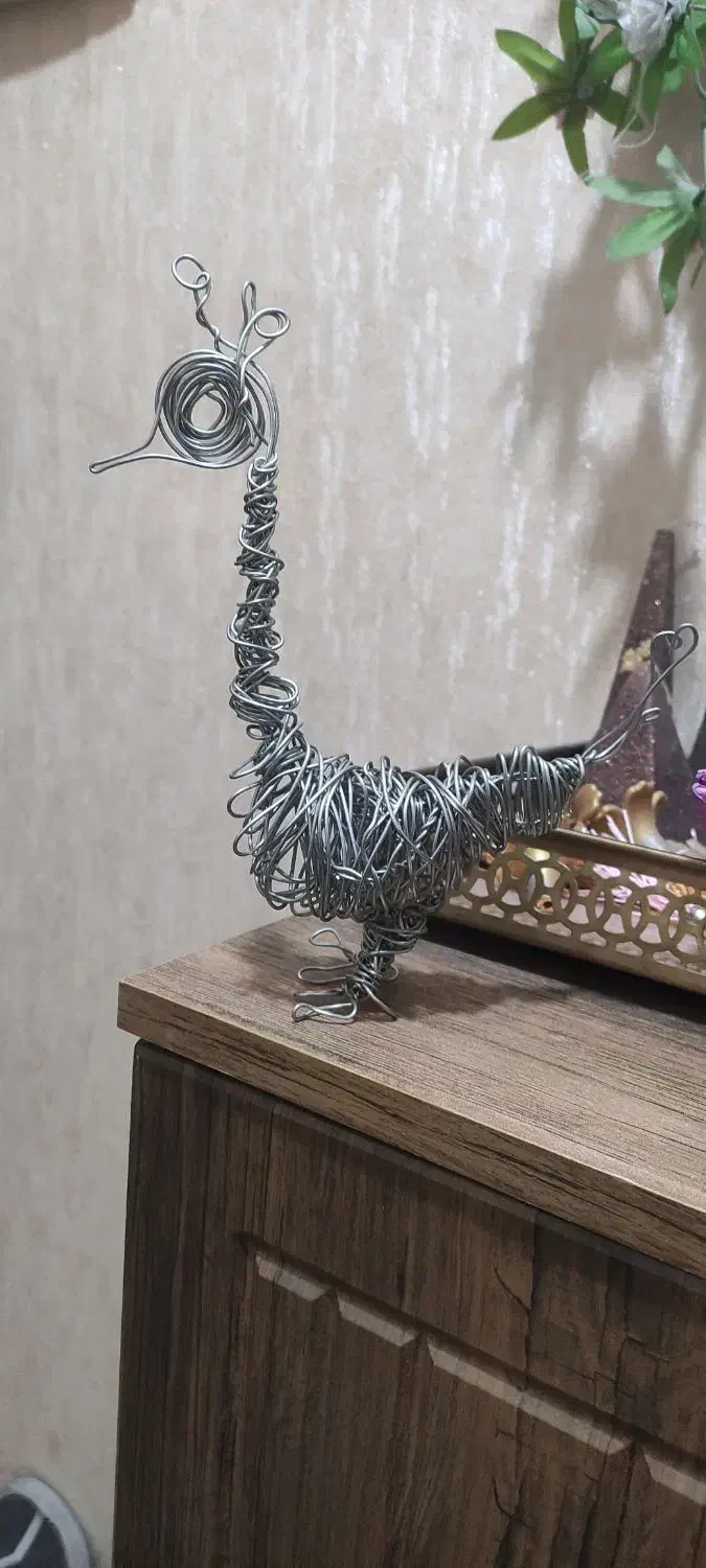 مجسمه مفتولی|مجسمه، تندیس، ماکت|پرند, فاز ۵|دیوار