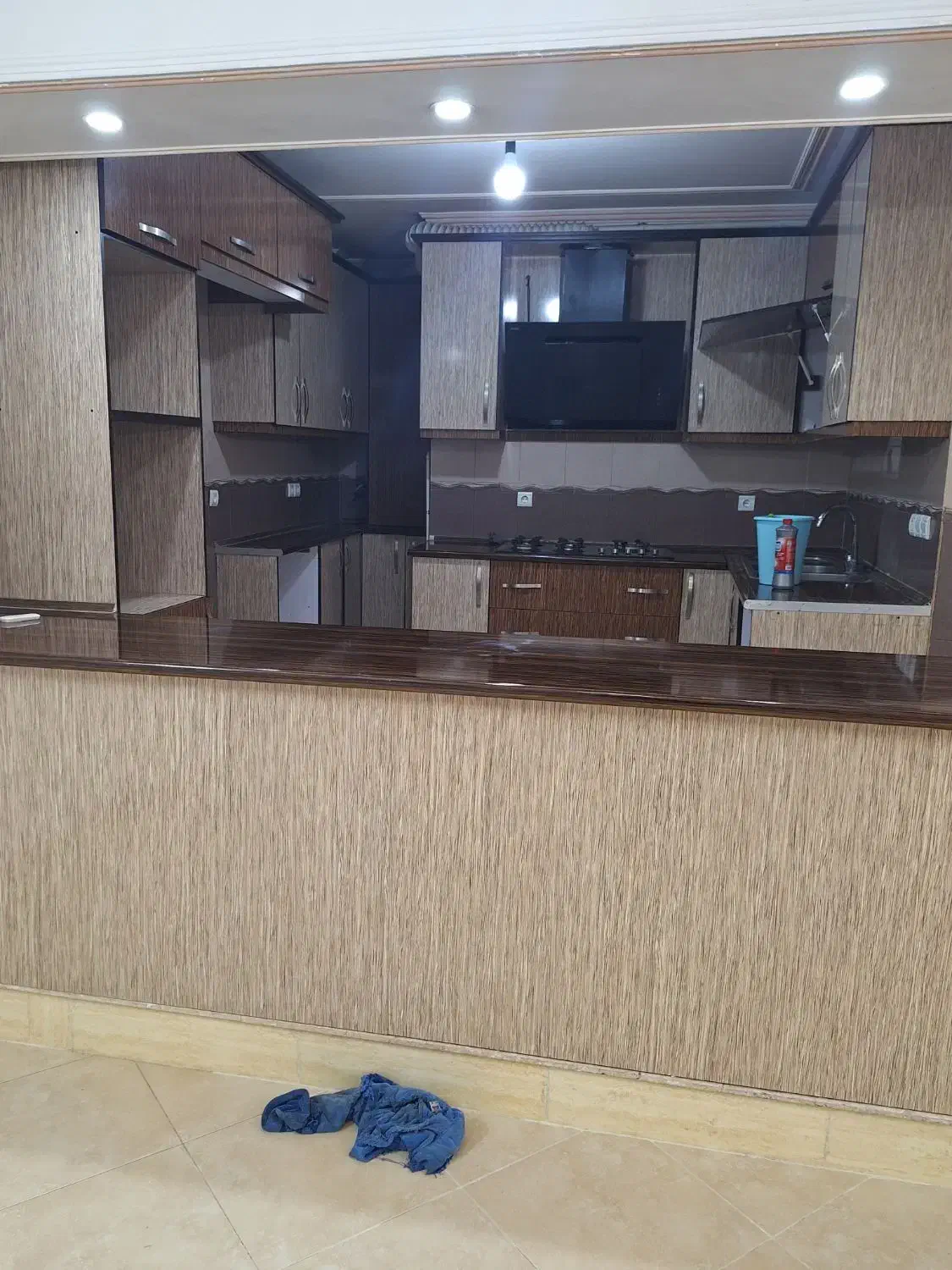 رهن کامل آپارتمان ۱۰۰ متری کوی فرهنگیان|اجارهٔ آپارتمان|کرمان, |دیوار