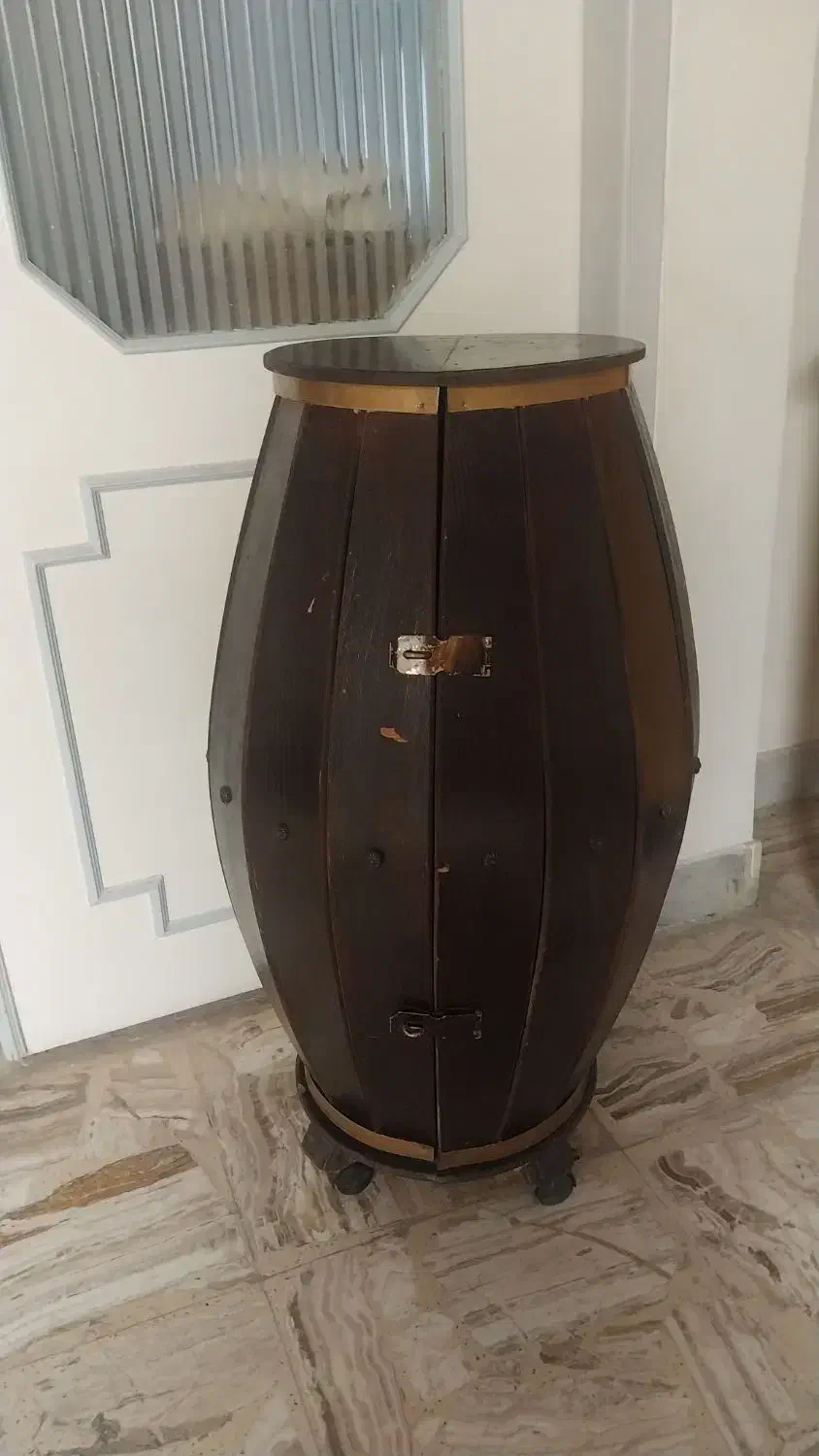 بشکه بار چوبی کمیاب|مبلمان خانگی و میز عسلی|کاشان, گبرها|دیوار