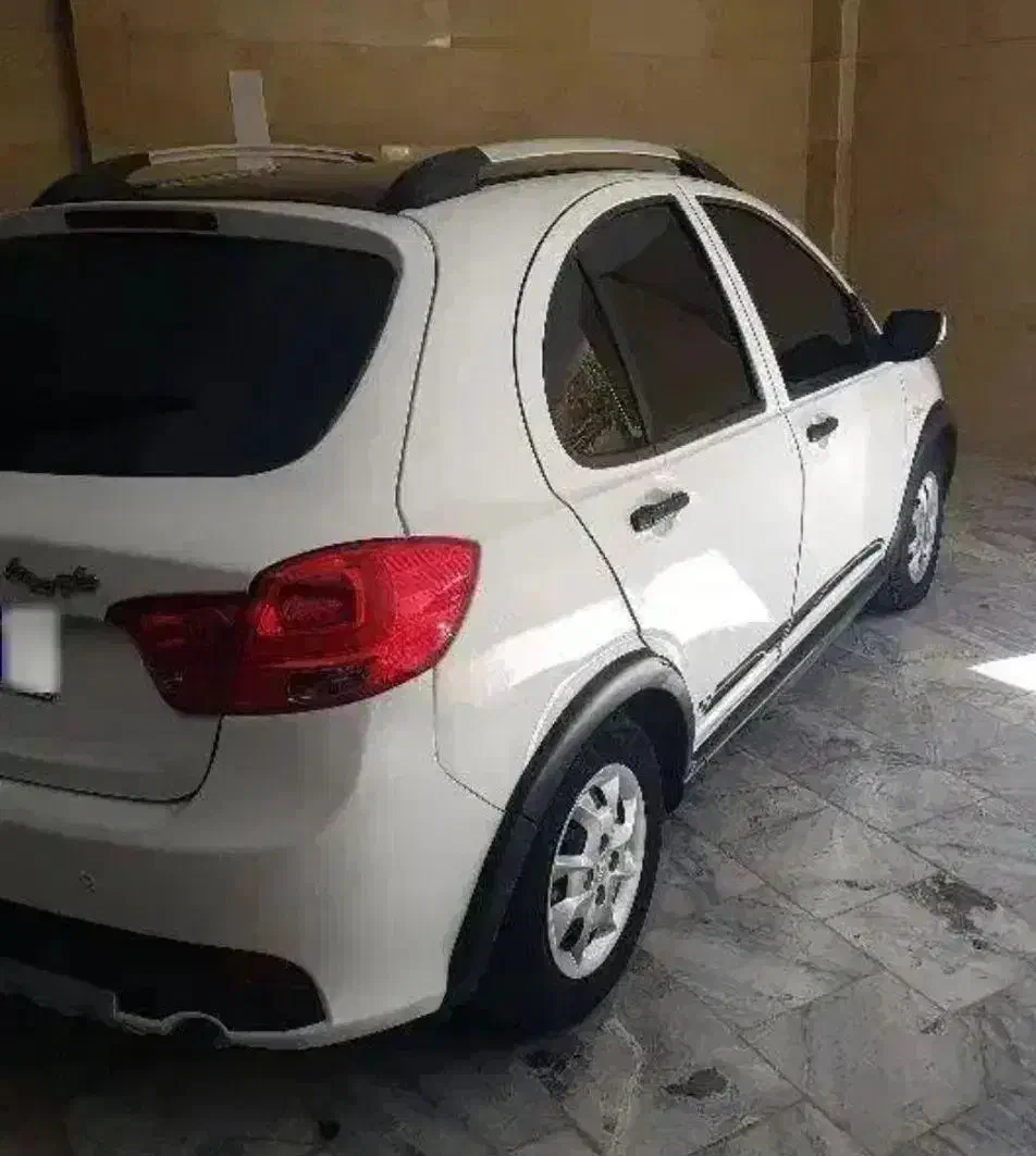 کوئیک R سفید سقف مشکی مدل 1402|خودرو سواری و وانت|کرمان, |دیوار