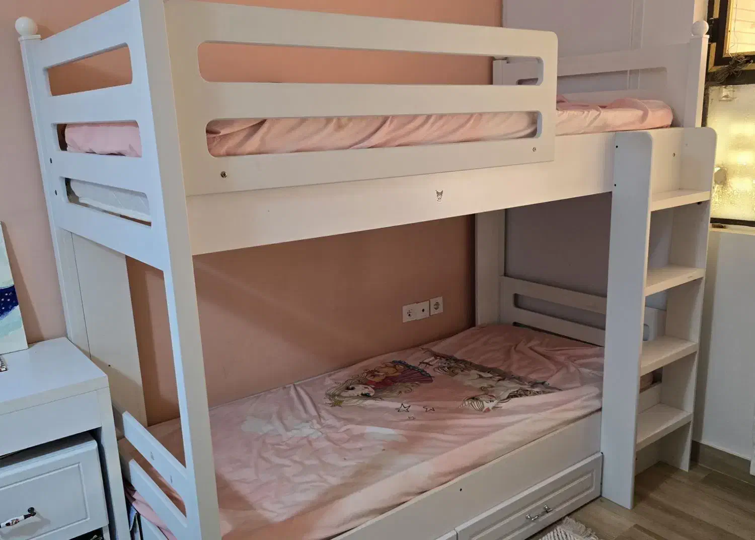 فروش فوری تخت دو طبقه برند معتبر سفارشی بادوعددتشک|تخت و سرویس خواب|بندرعباس, |دیوار