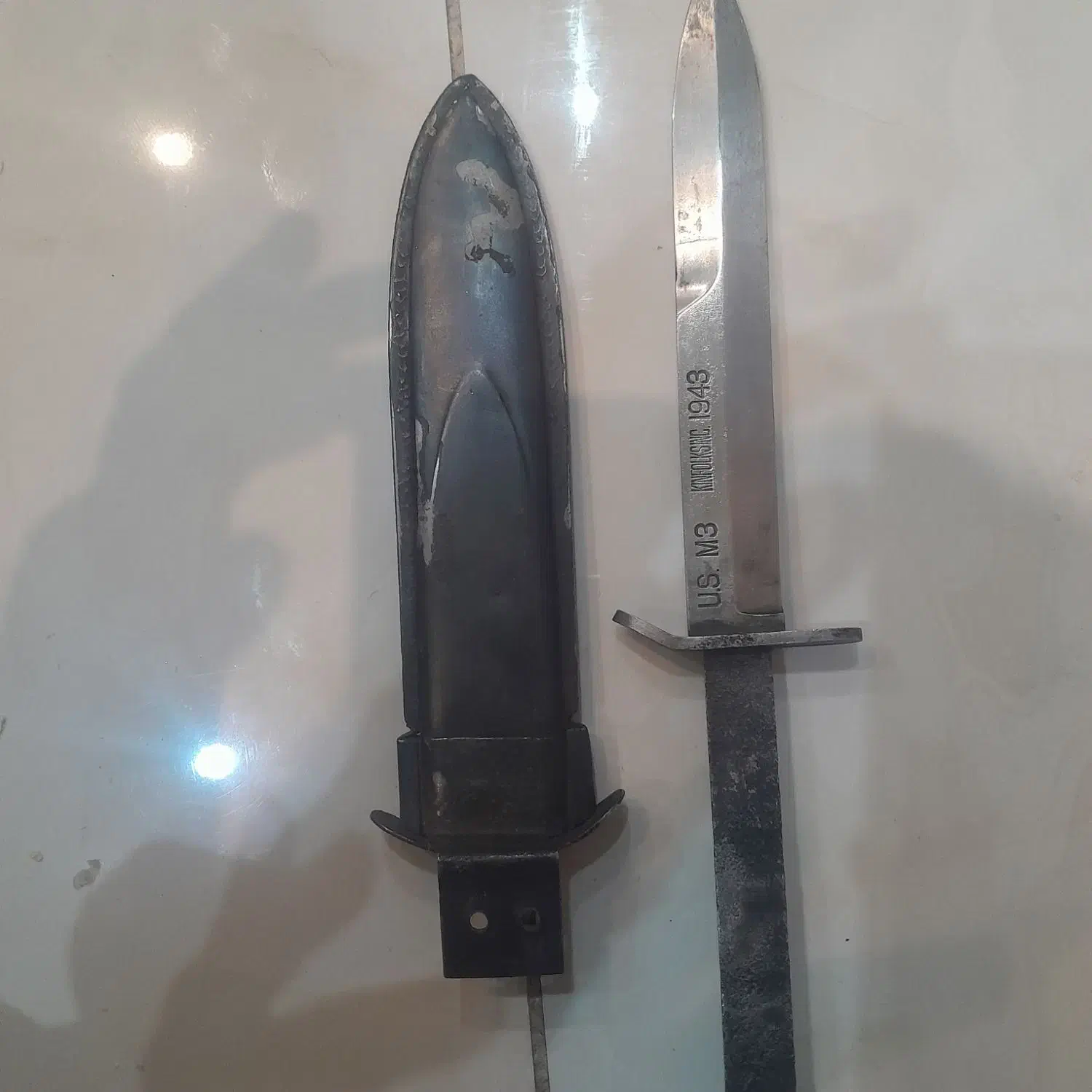 کارد سنگری تاریخ دار1943|کلکسیون اشیاء عتیقه|تهران, مروارید شهر|دیوار