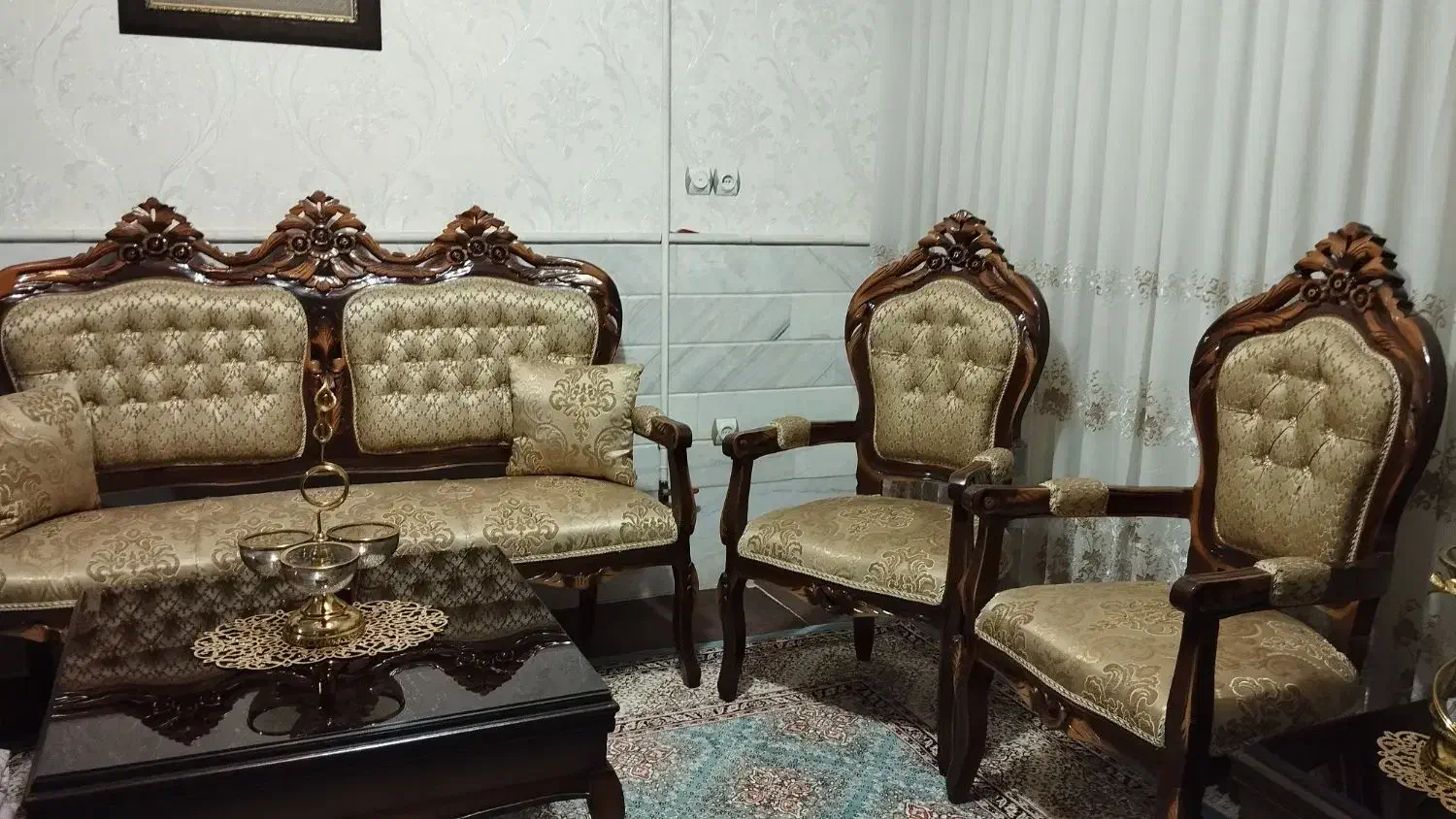 مبل|مبلمان خانگی و میز عسلی|قم, چهل درخت‎|دیوار