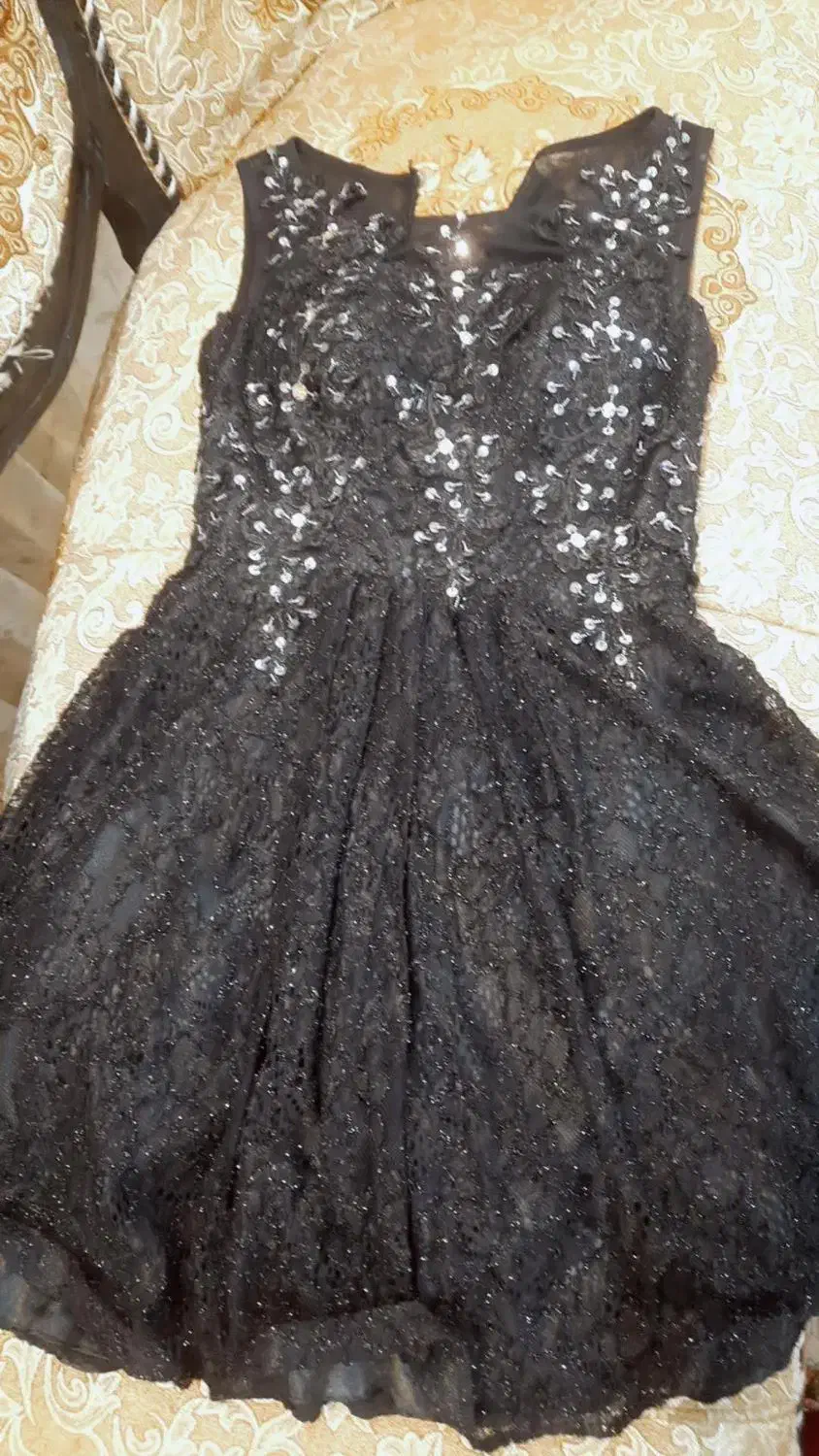 لباس مجلسی|لباس|دورود, |دیوار