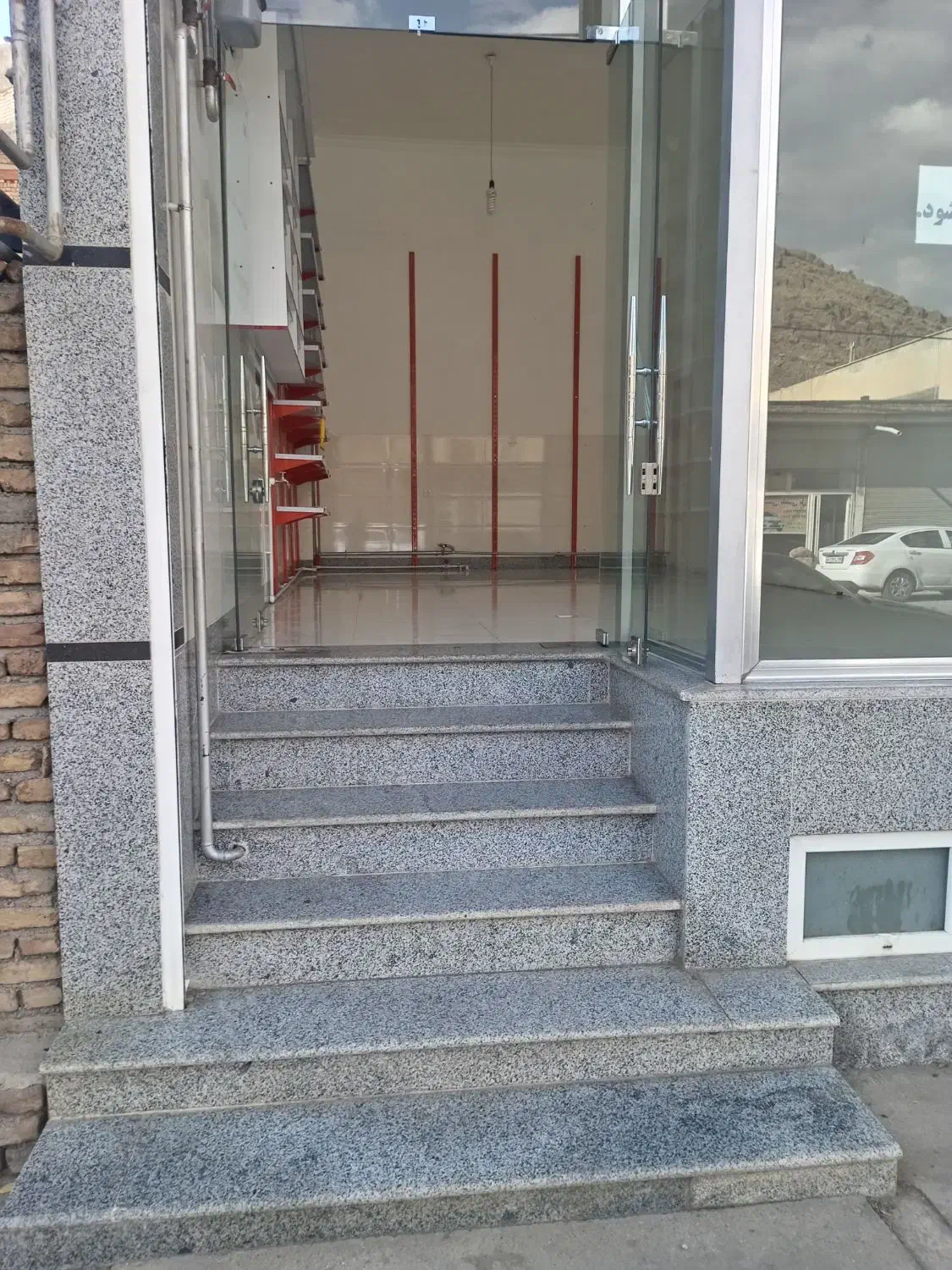 اجاره دو واحد مغازه|اجارهٔ مغازه و غرفه|ماکو, |دیوار