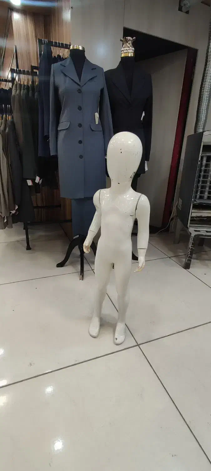 مانکن بچگانه|فروشگاه و مغازه|کرمان, |دیوار