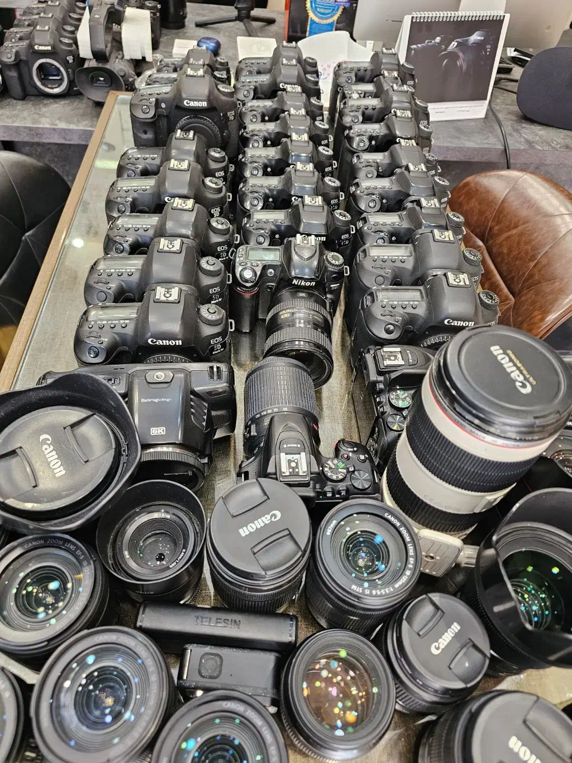 خریدو فروش انواع دوربین ولنزهای عکاسی وفیلم برداری|دوربین عکاسی و فیلم‌برداری|تهران, بازار|دیوار