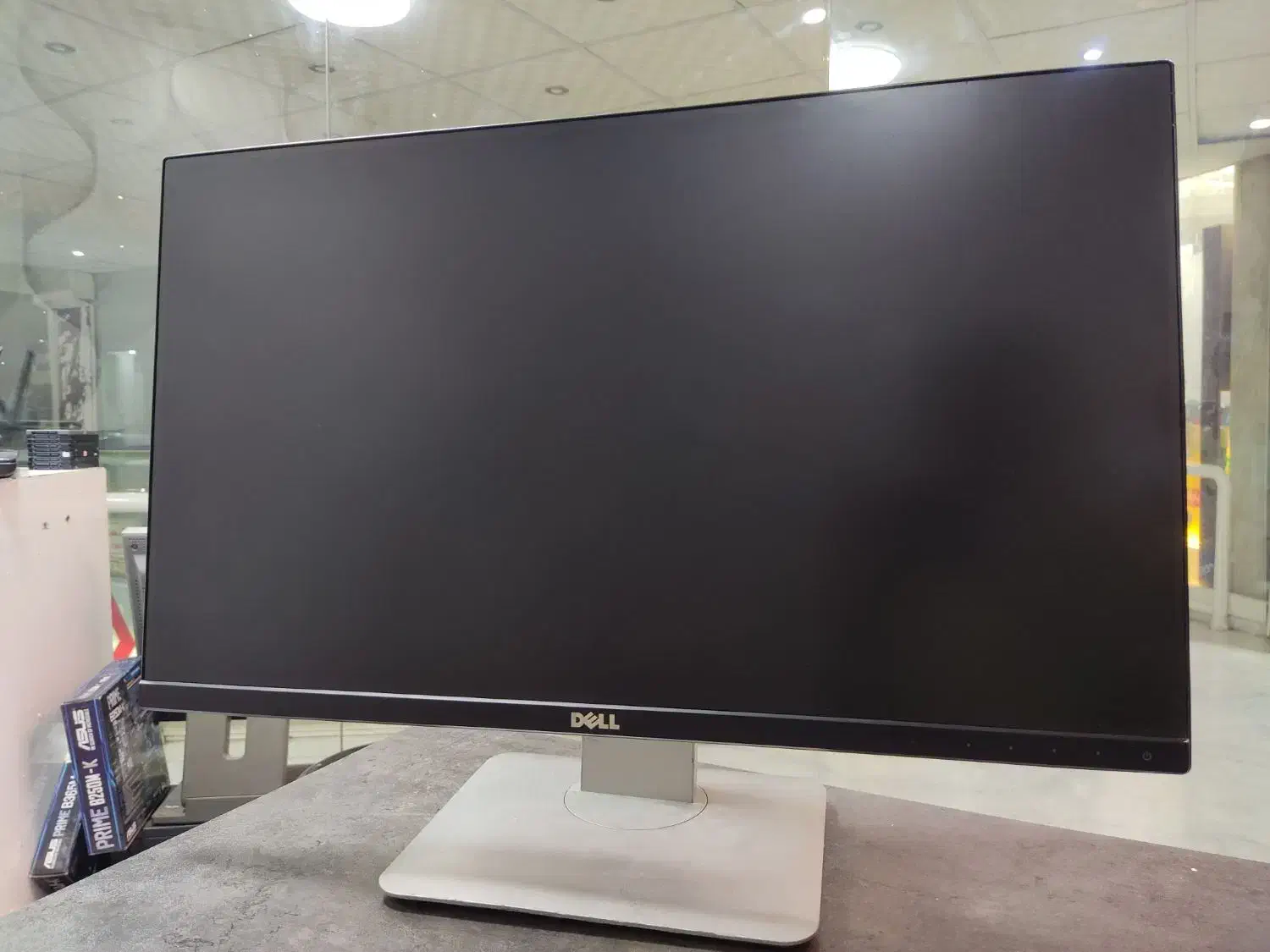 مانیتور Dell تمیز  24 اینچ|قطعات و لوازم جانبی رایانه|مشهد, فلسطین|دیوار