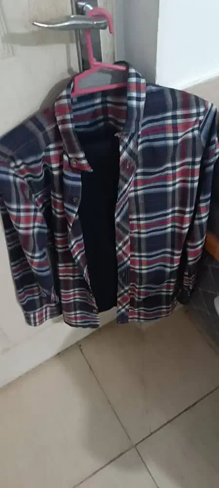 تعدادی لباس سایز ۹تا۱۲سال|لباس|شیراز, سایت اداری|دیوار