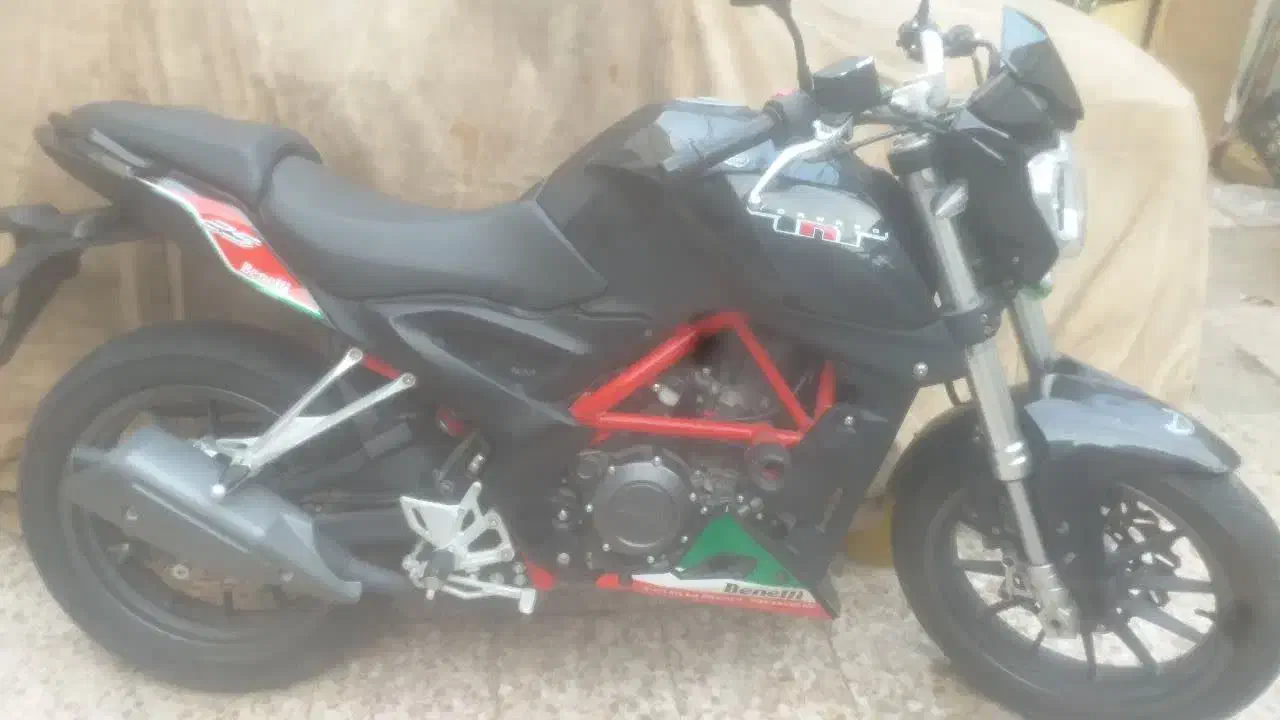 بنلی 250|موتورسیکلت|قم, امامزاده ابراهیم|دیوار